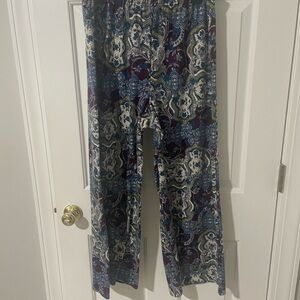 L/xl pallazzo style pull on pants